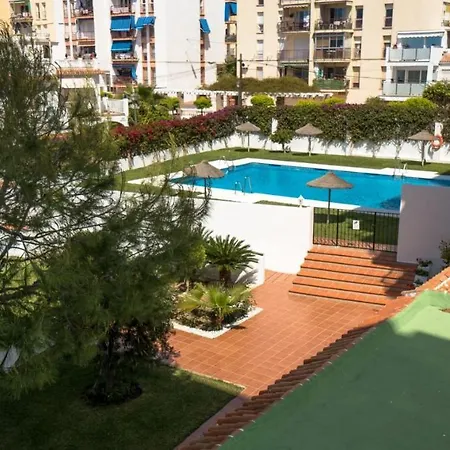 Delfin 4-8 Menyber Apartment