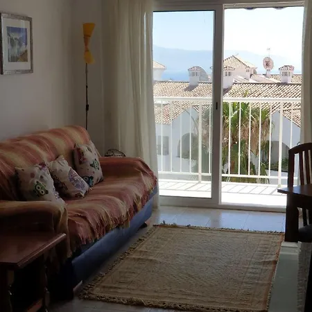 Delfin 4-8 Menyber Apartment